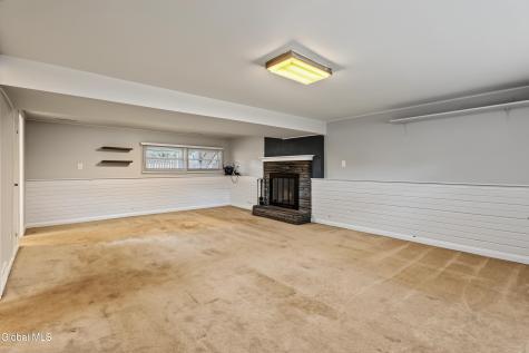 3086 E Old State Road Schenectady NY 12303