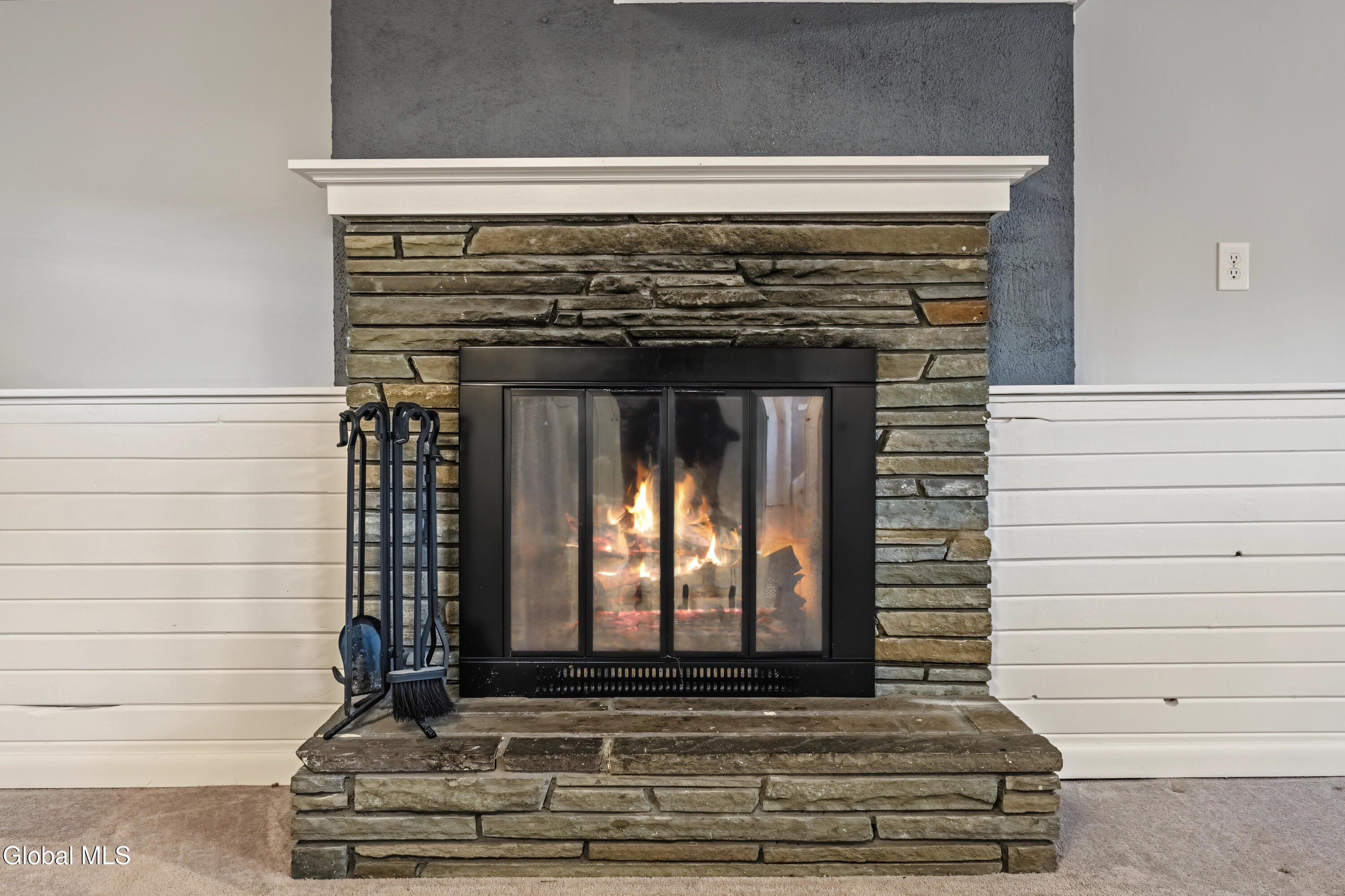 3086 E Old State Road Schenectady NY 12303