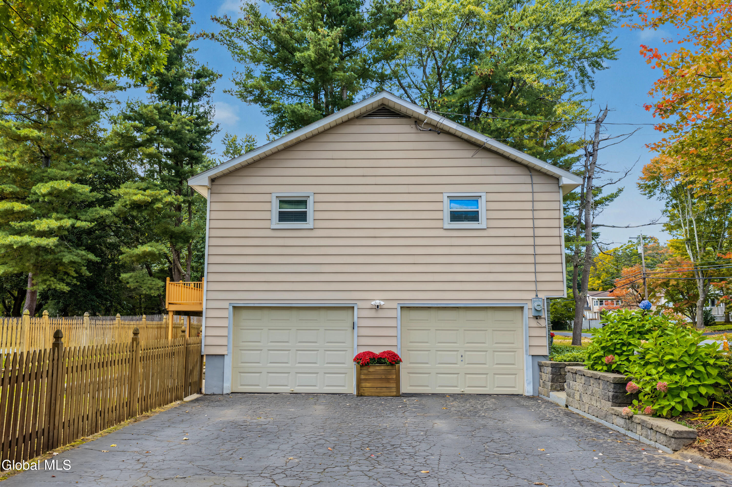 3086 E Old State Road Schenectady NY 12303