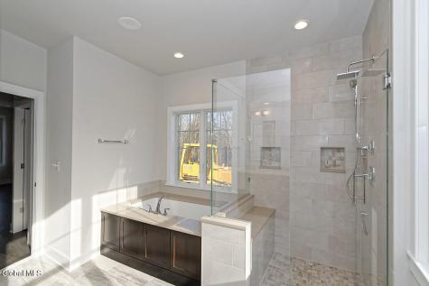 5 Mapleton Court Clifton Park NY 12065