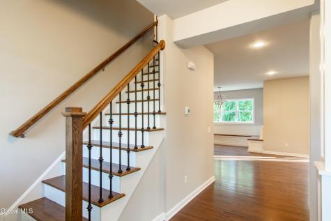 5 Mapleton Court Clifton Park NY 12065