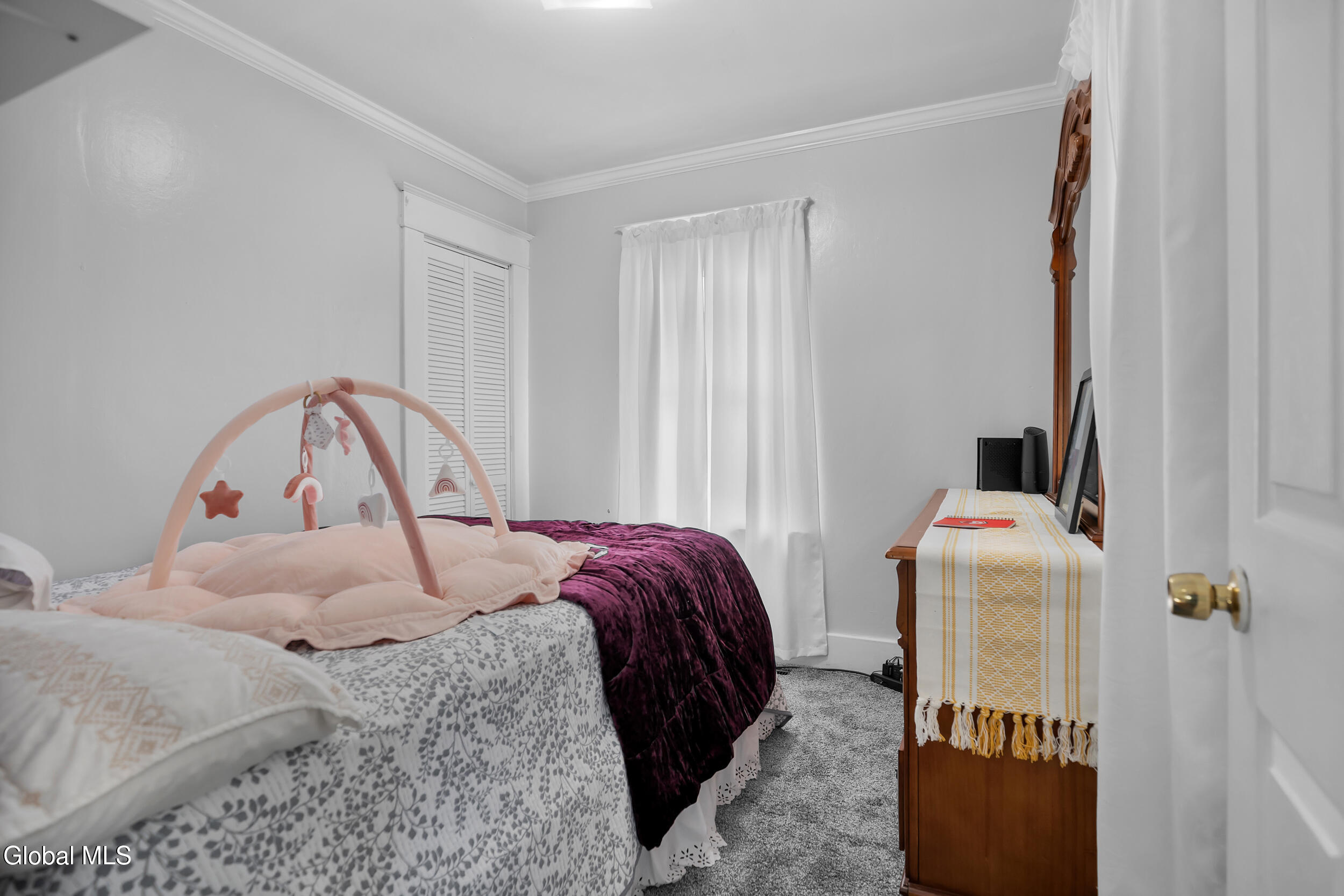2093 Oaklawn Avenue Schenectady NY 12306