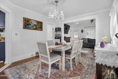 2093 Oaklawn Avenue Schenectady NY 12306