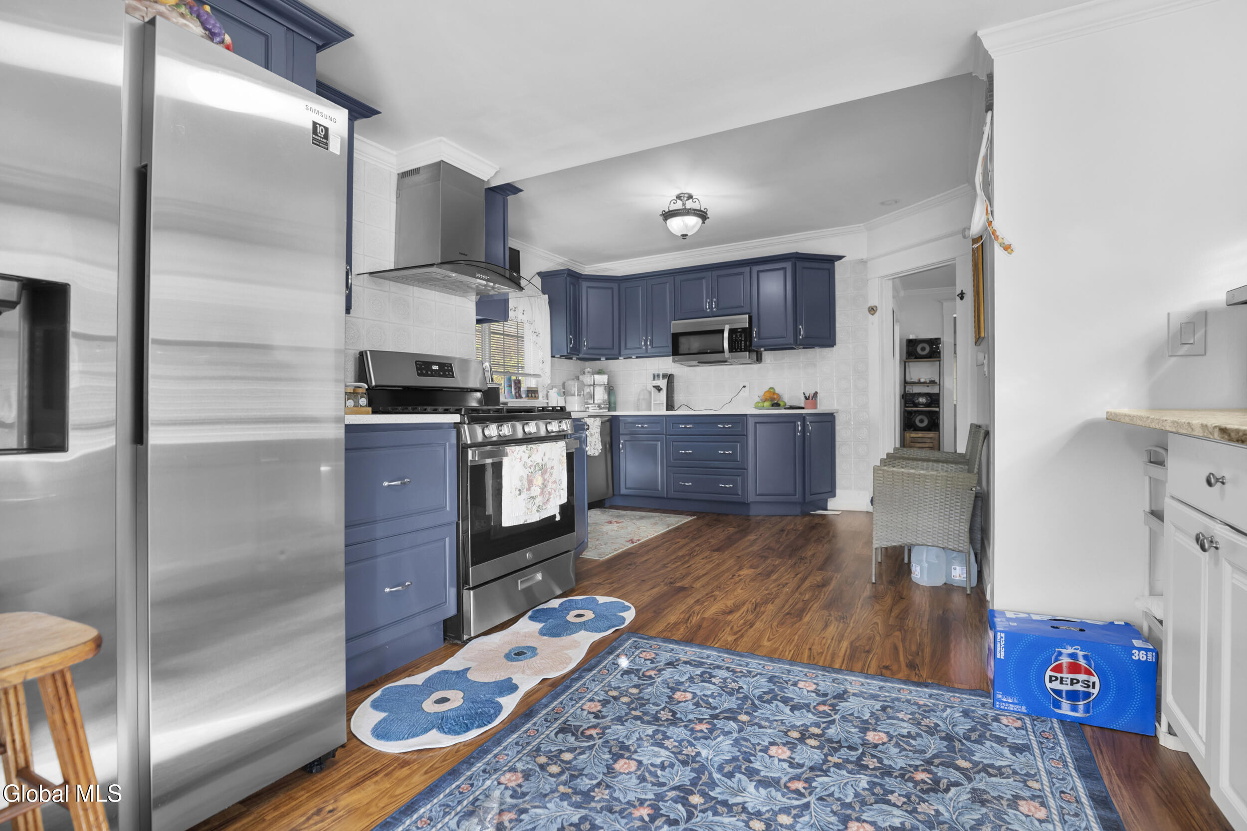 2093 Oaklawn Avenue Schenectady NY 12306