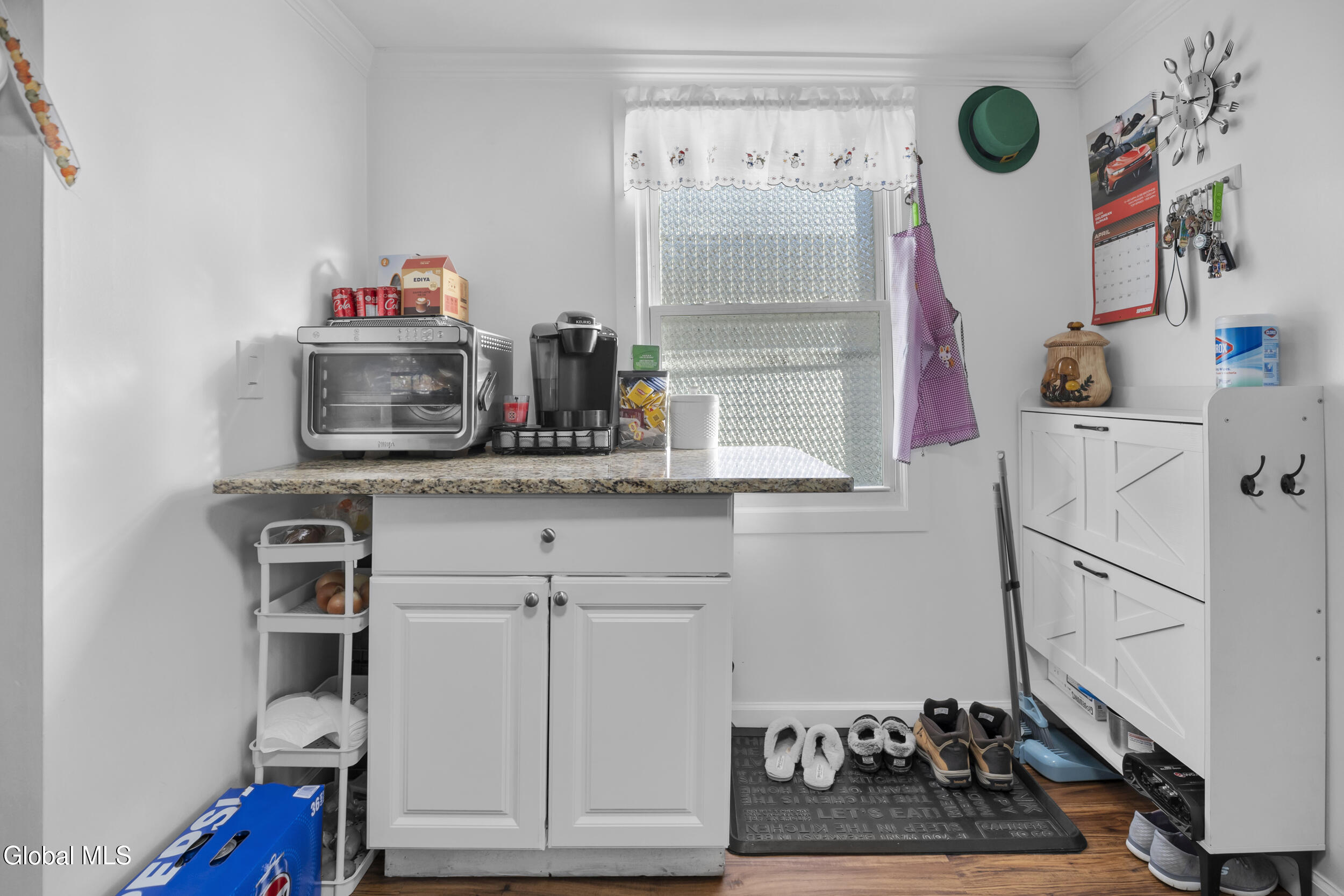2093 Oaklawn Avenue Schenectady NY 12306