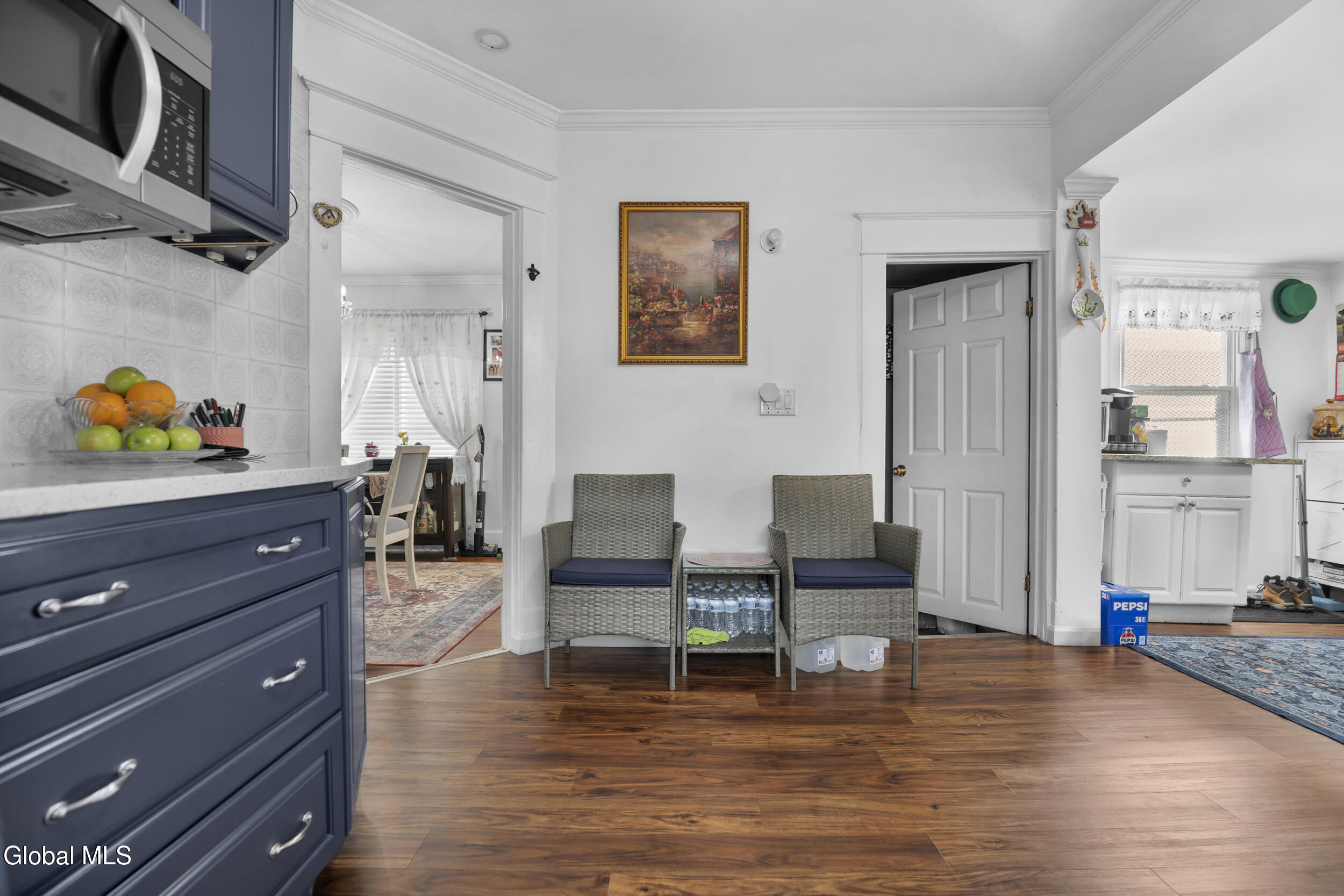 2093 Oaklawn Avenue Schenectady NY 12306