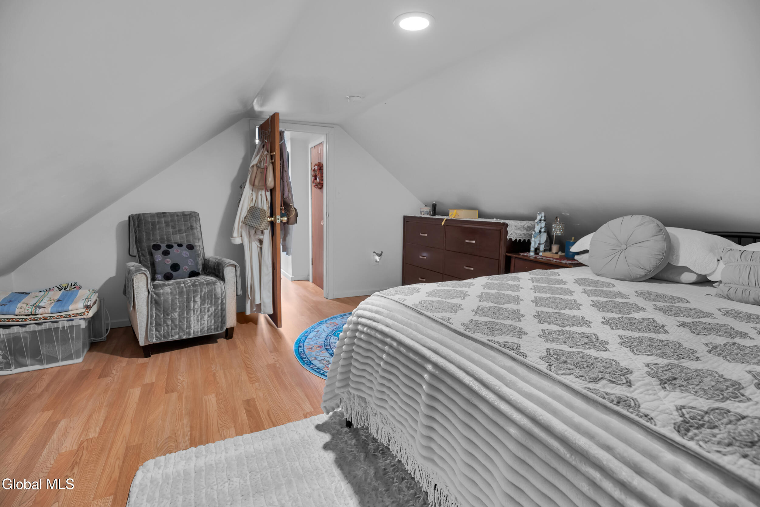 2093 Oaklawn Avenue Schenectady NY 12306