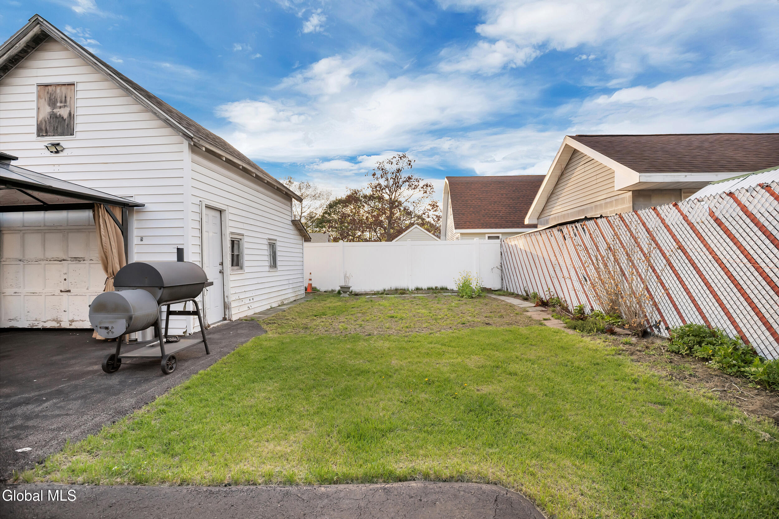 2093 Oaklawn Avenue Schenectady NY 12306