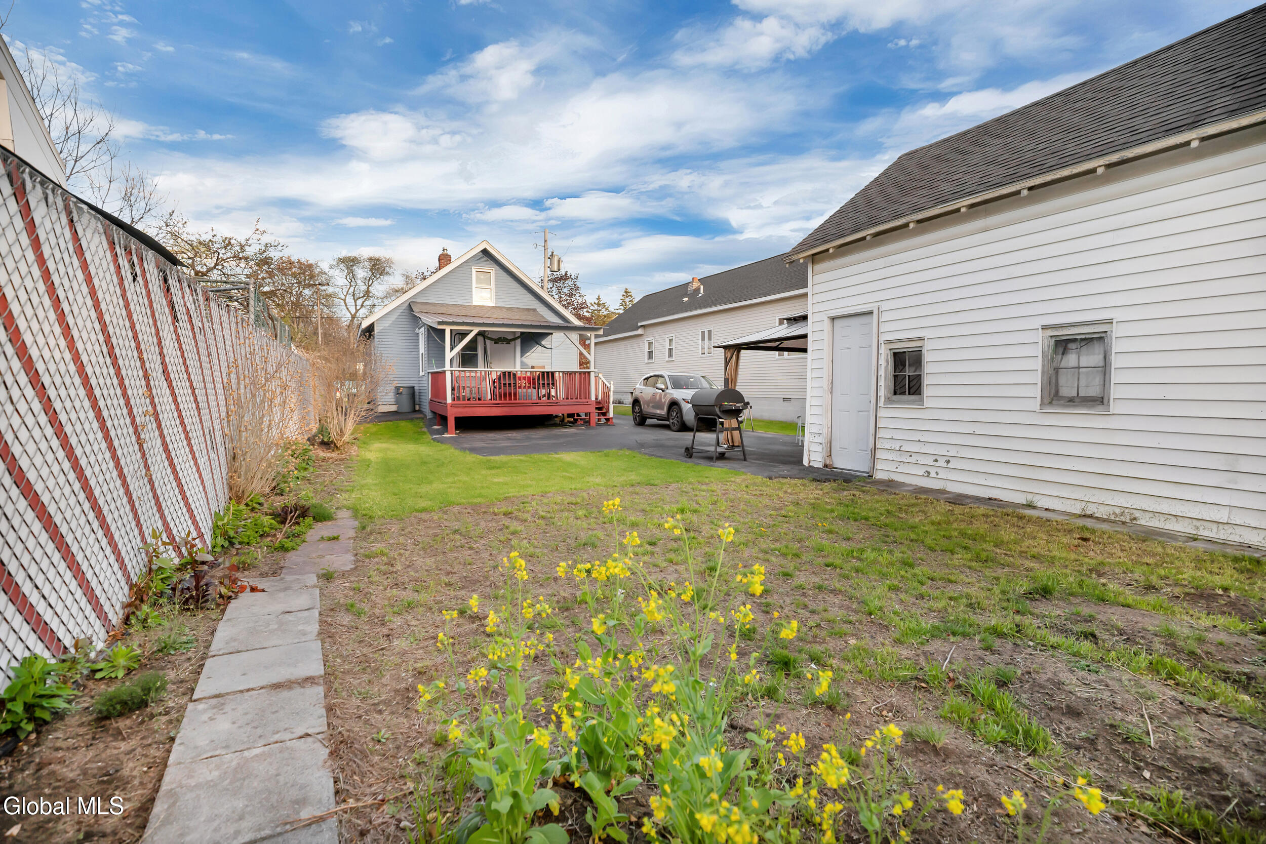 2093 Oaklawn Avenue Schenectady NY 12306