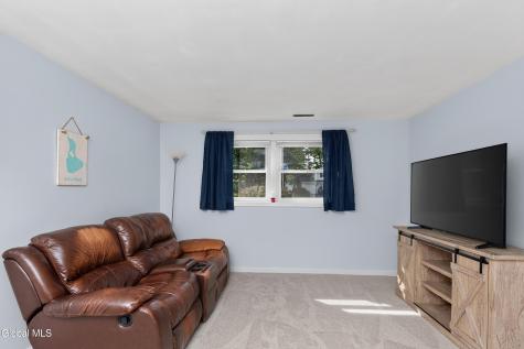 8 Westchester Drive Albany NY 12205