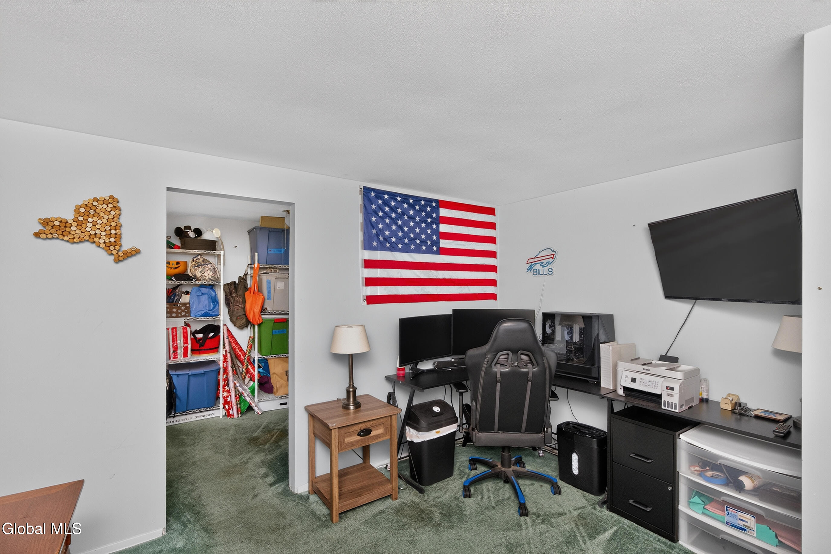 8 Westchester Drive Albany NY 12205
