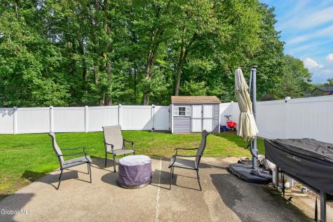 8 Westchester Drive Albany NY 12205