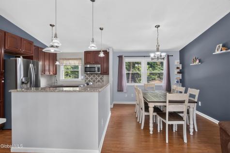 8 Westchester Drive Albany NY 12205