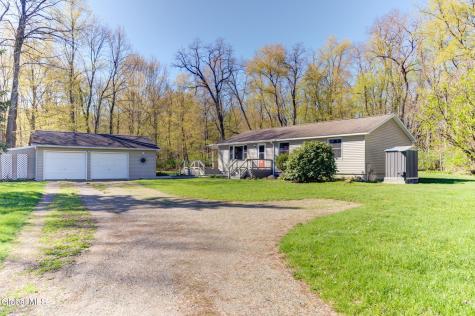 585 Logtown Road Fultonville NY 12072