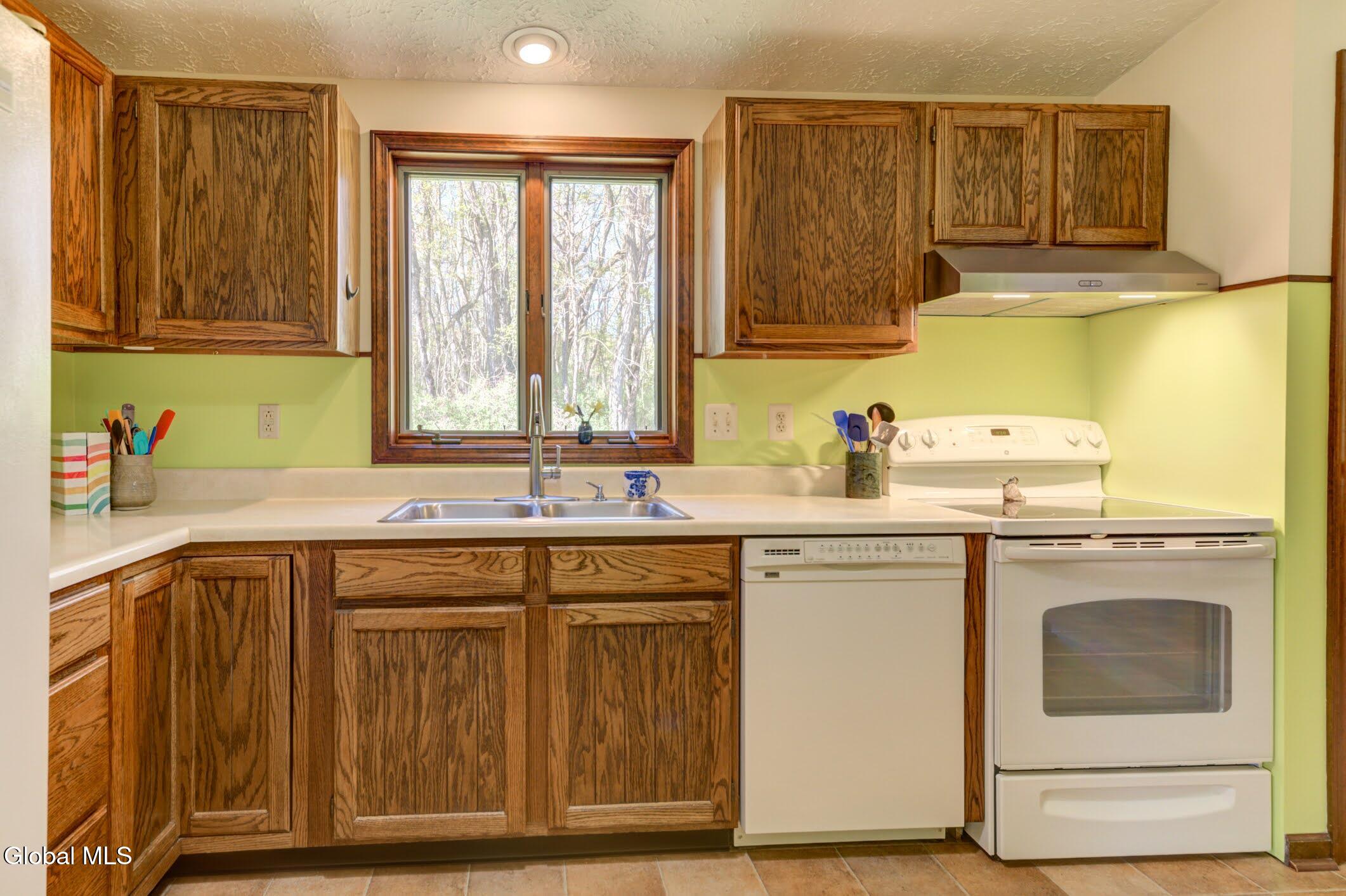 585 Logtown Road Fultonville NY 12072