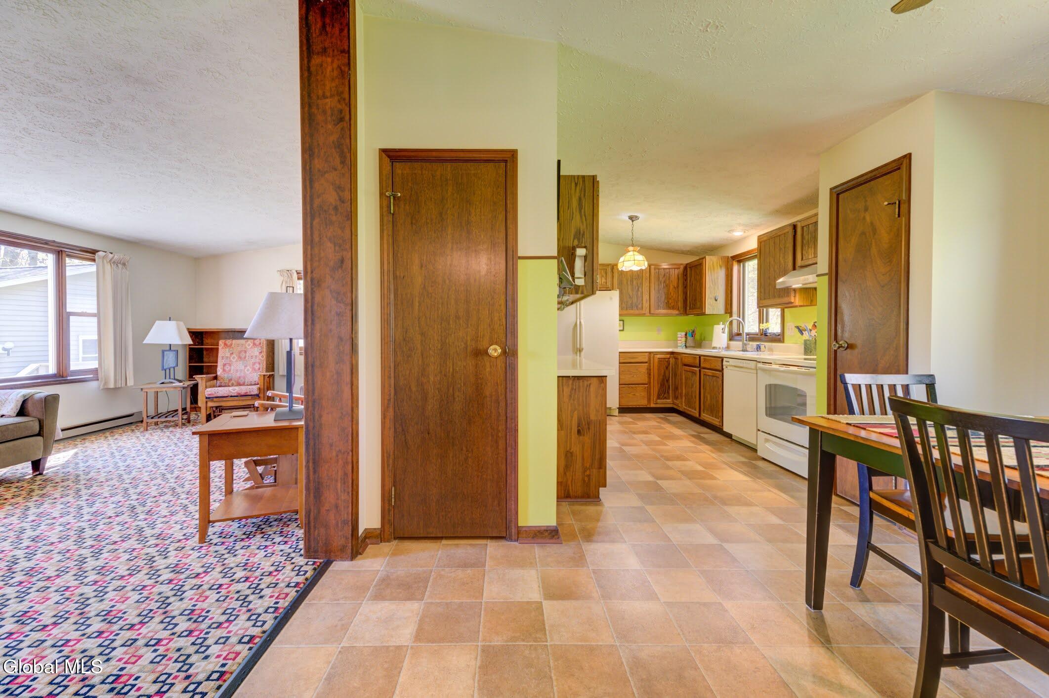 585 Logtown Road Fultonville NY 12072