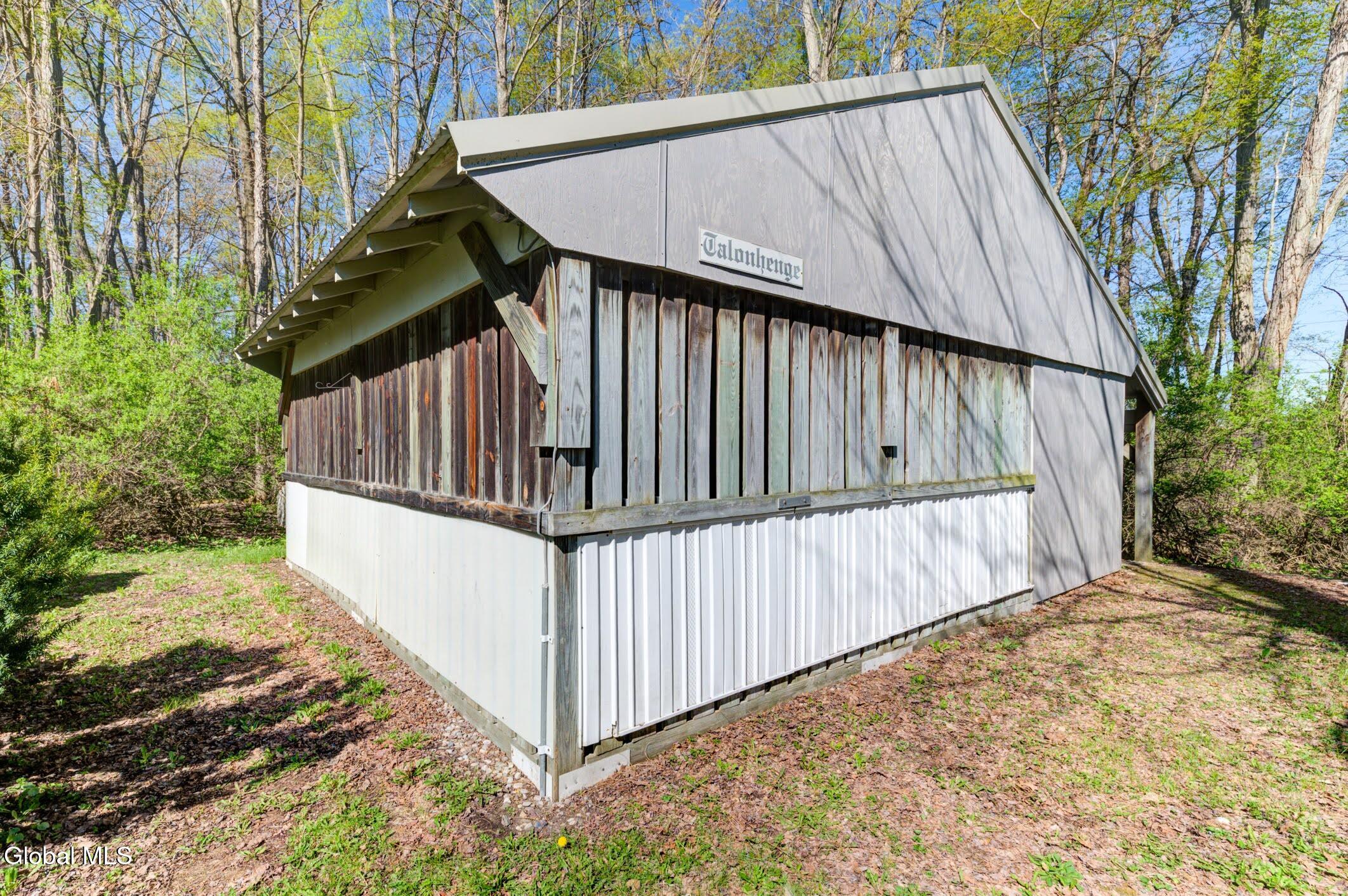 585 Logtown Road Fultonville NY 12072