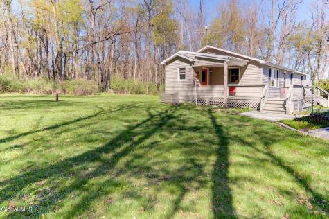 585 Logtown Road Fultonville NY 12072