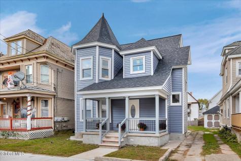 27 Robinson Street Schenectady NY 12304