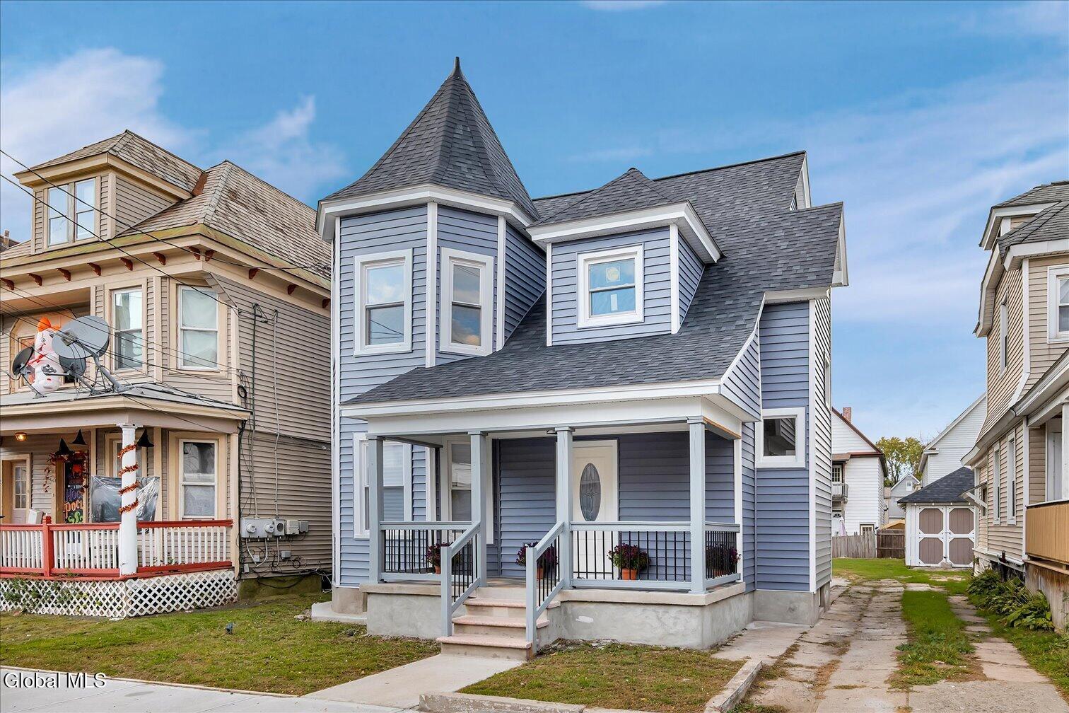 27 Robinson Street Schenectady NY 12304