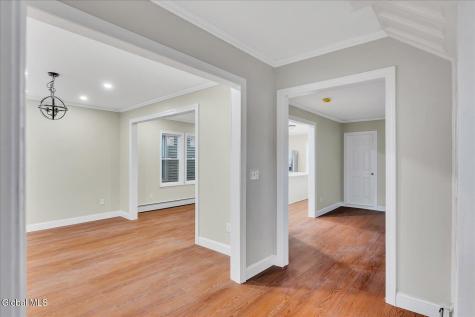 27 Robinson Street Schenectady NY 12304