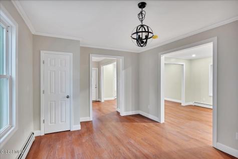 27 Robinson Street Schenectady NY 12304