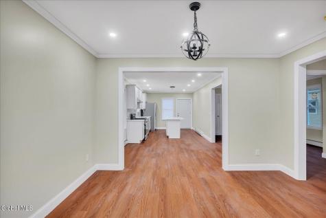 27 Robinson Street Schenectady NY 12304