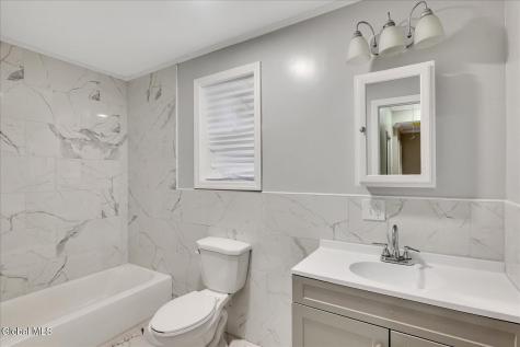 27 Robinson Street Schenectady NY 12304