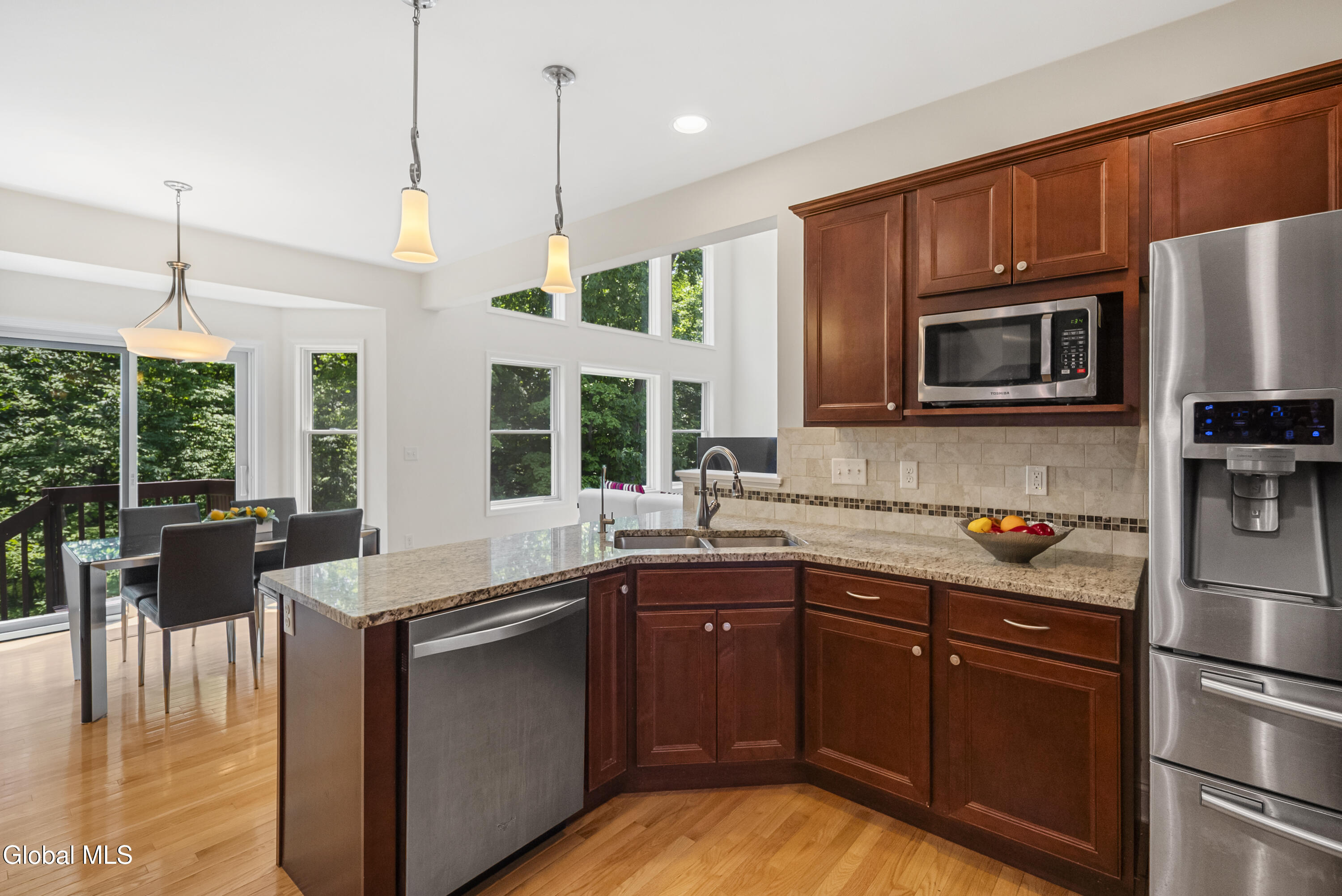 14 Fort Vaux Lane Colonie NY 12189