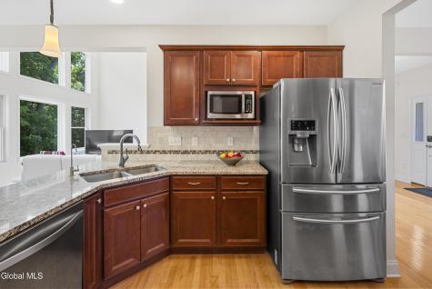 14 Fort Vaux Lane Colonie NY 12189