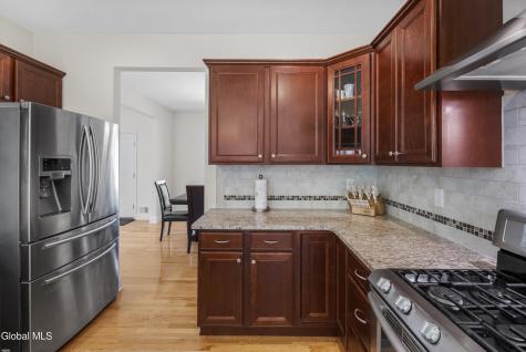 14 Fort Vaux Lane Colonie NY 12189