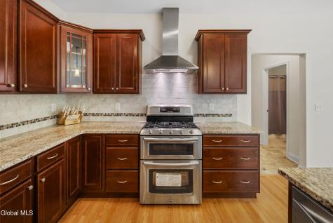 14 Fort Vaux Lane Colonie NY 12189