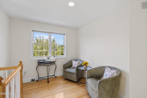 14 Fort Vaux Lane Colonie NY 12189