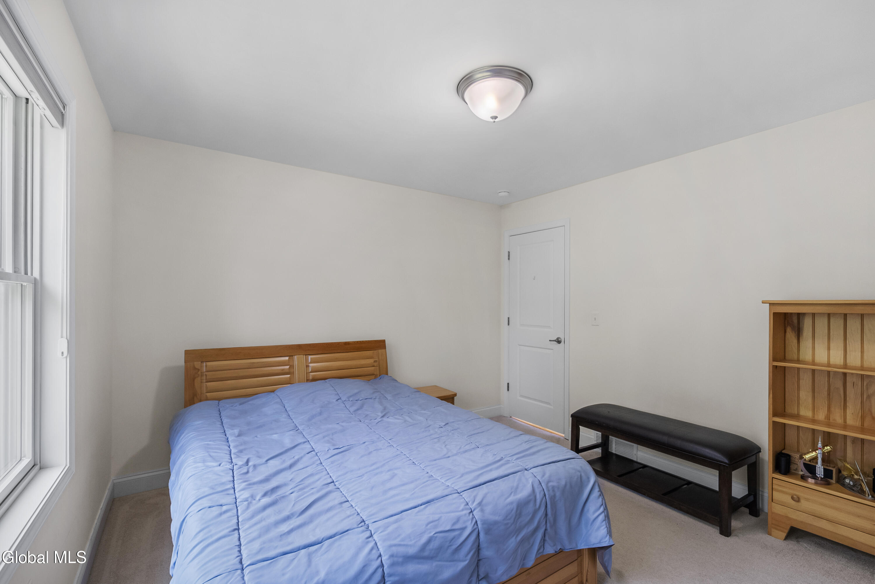 14 Fort Vaux Lane Colonie NY 12189