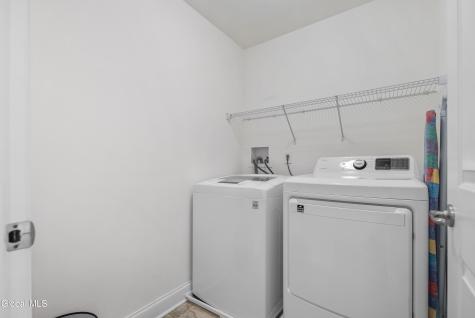 14 Fort Vaux Lane Colonie NY 12189