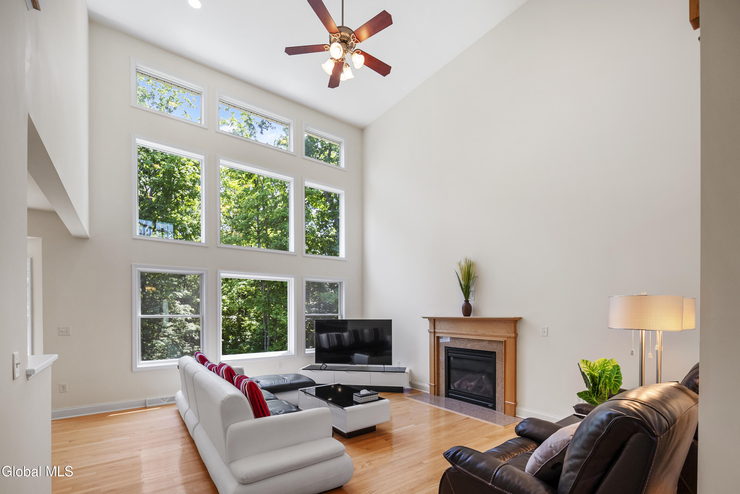 14 Fort Vaux Lane Colonie NY 12189