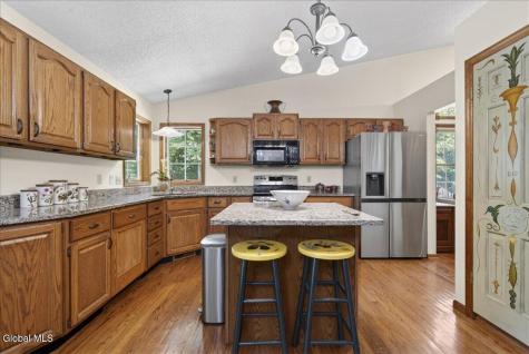 3 Bluebird Court Saratoga Springs NY 12866