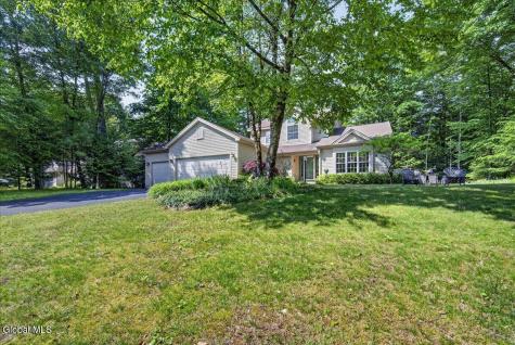 3 Bluebird Court Saratoga Springs NY 12866