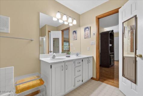 3 Bluebird Court Saratoga Springs NY 12866