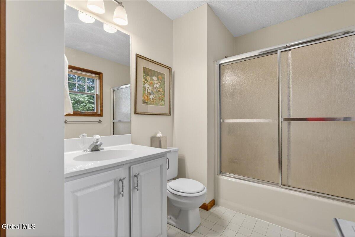 3 Bluebird Court Saratoga Springs NY 12866
