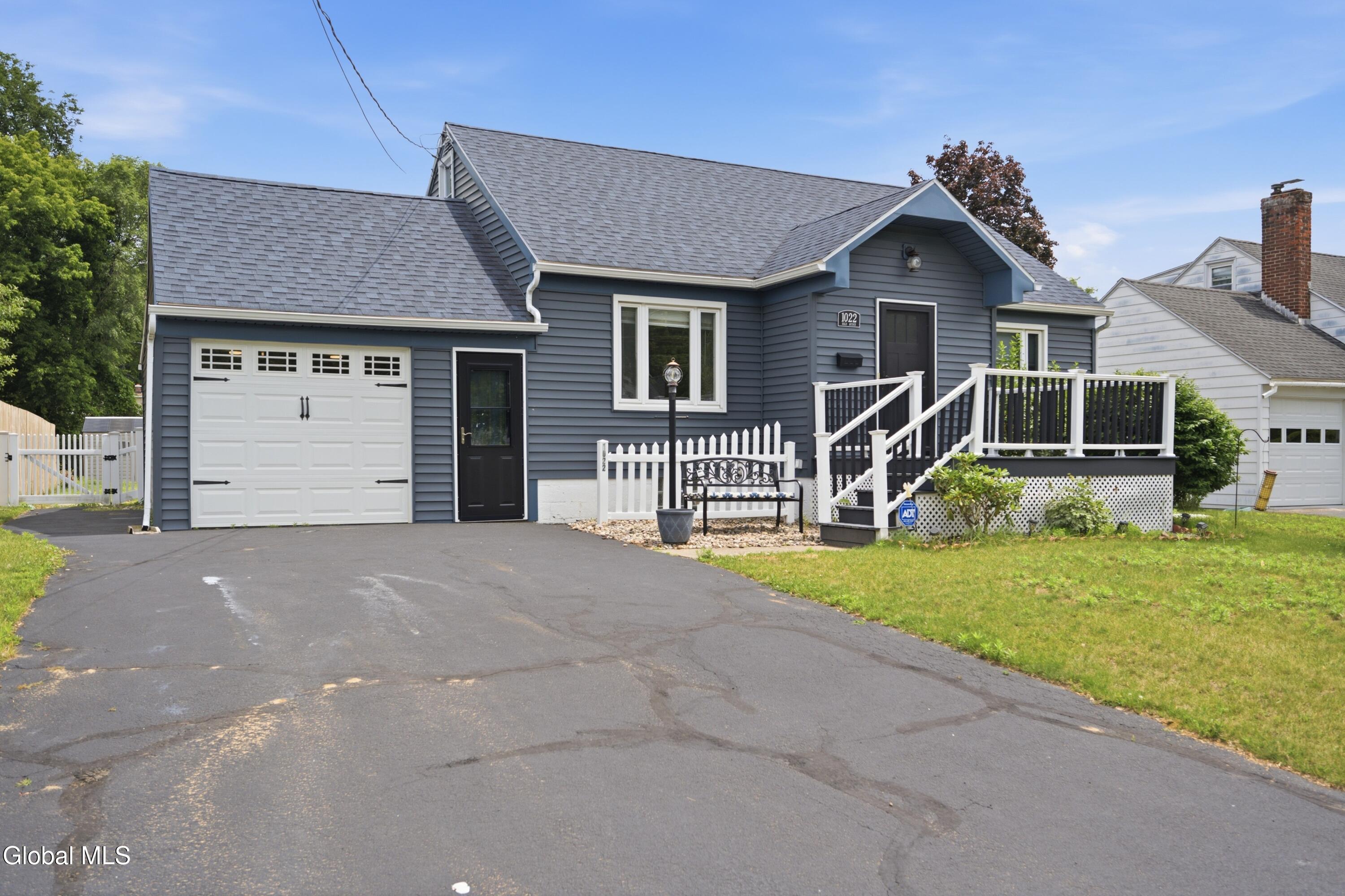 1022 Riggi Avenue Schenectady NY 12303