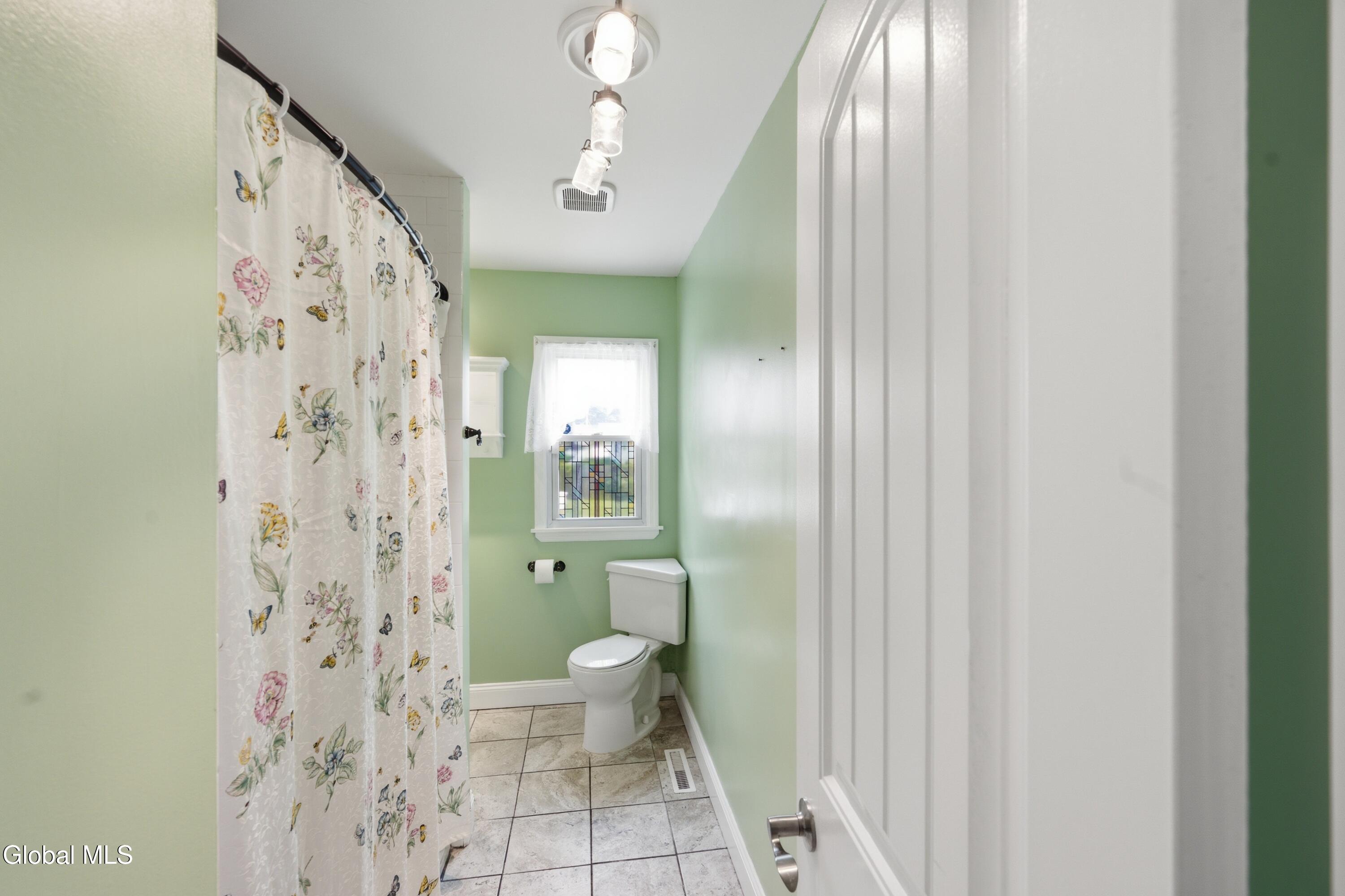 1022 Riggi Avenue Schenectady NY 12303