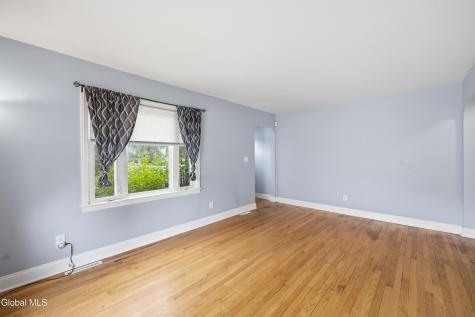 1022 Riggi Avenue Schenectady NY 12303
