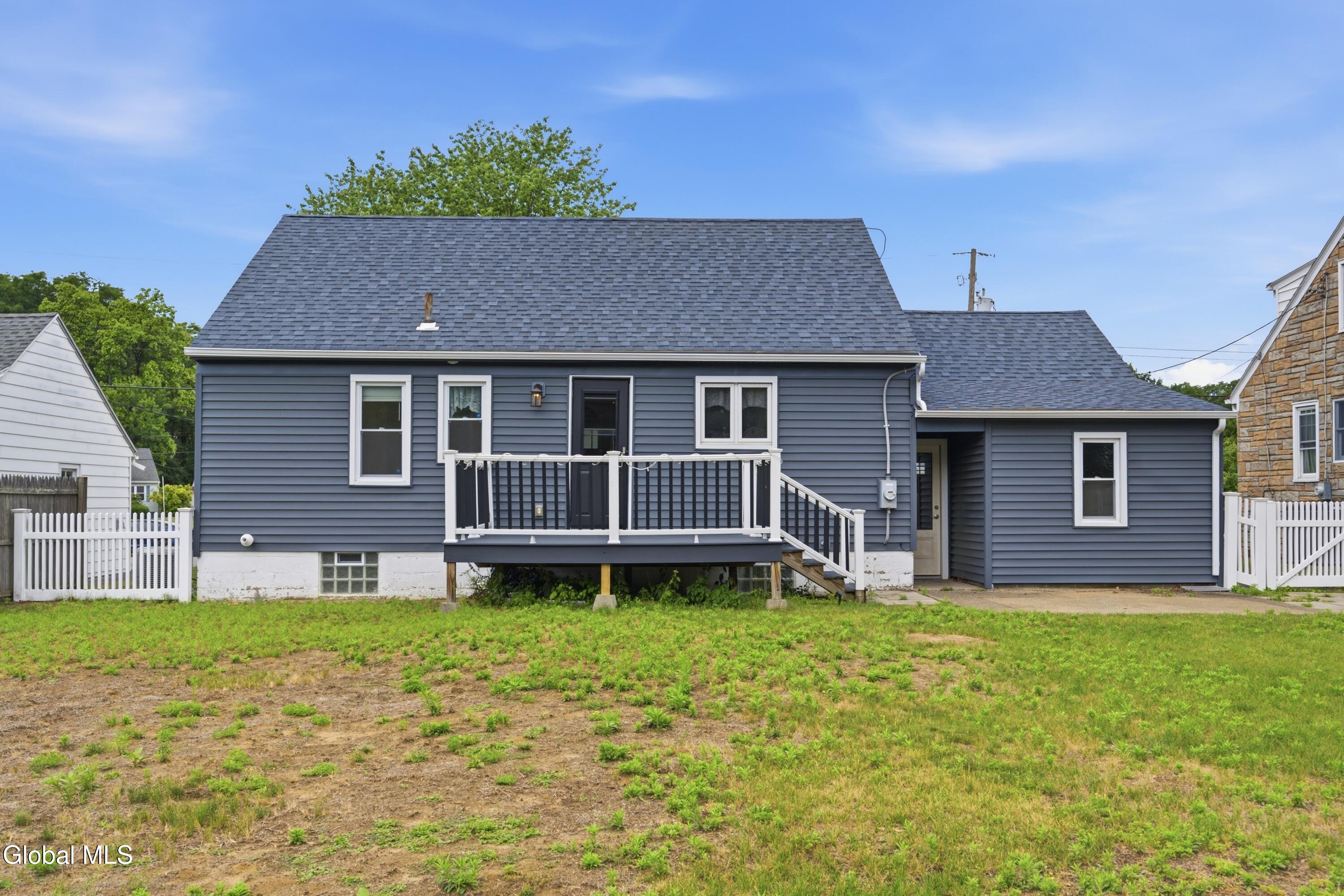 1022 Riggi Avenue Schenectady NY 12303