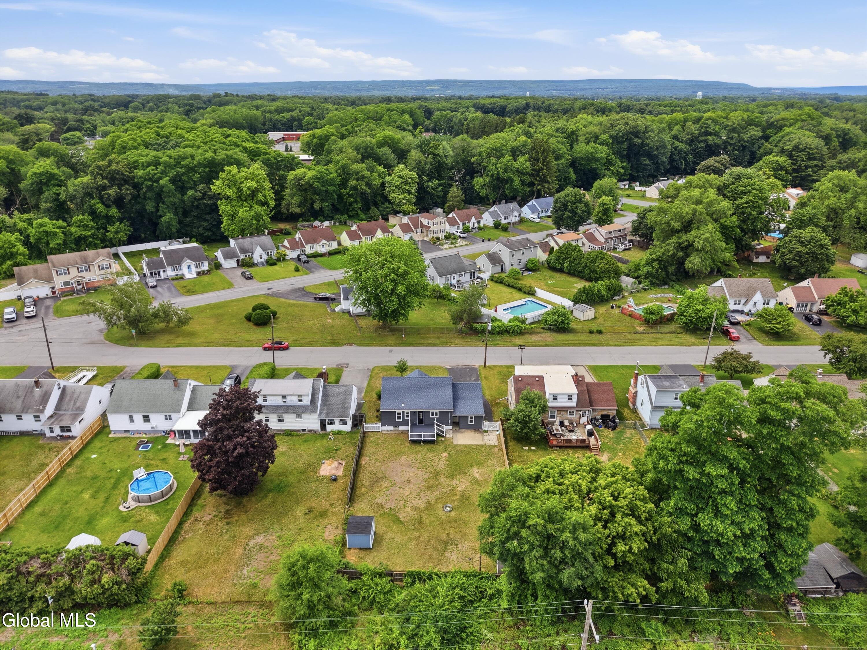 1022 Riggi Avenue Schenectady NY 12303