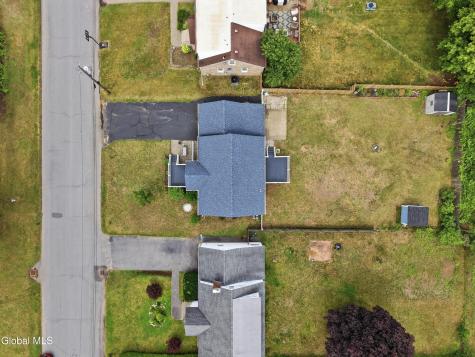 1022 Riggi Avenue Schenectady NY 12303