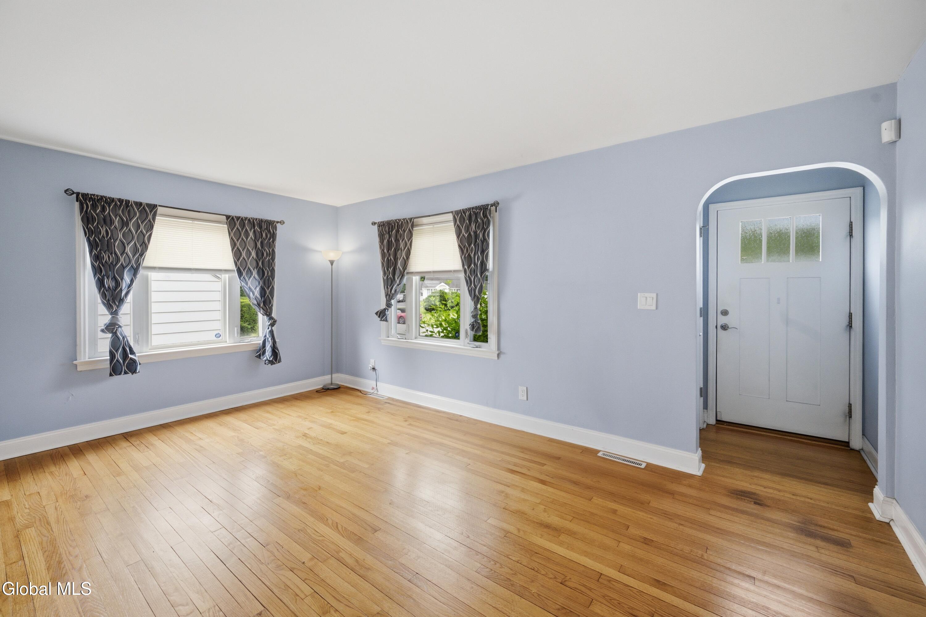 1022 Riggi Avenue Schenectady NY 12303