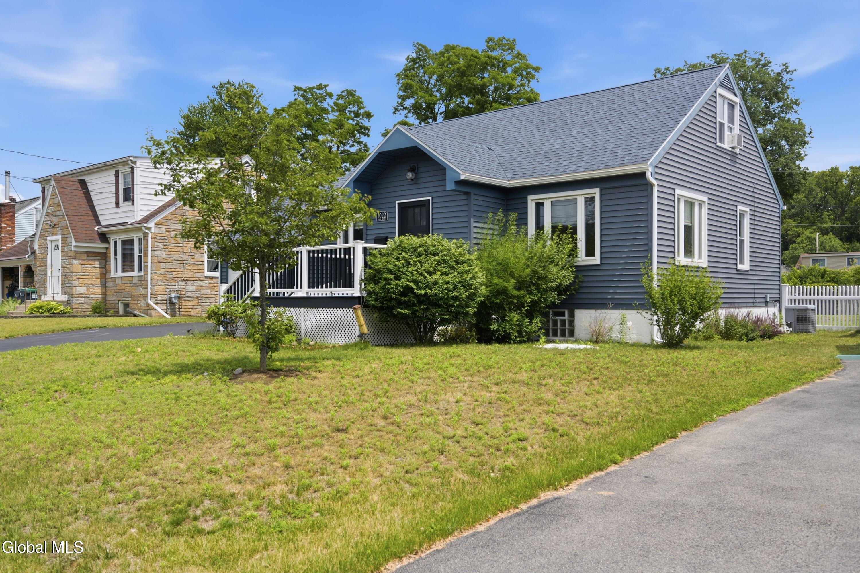 1022 Riggi Avenue Schenectady NY 12303