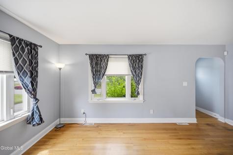 1022 Riggi Avenue Schenectady NY 12303