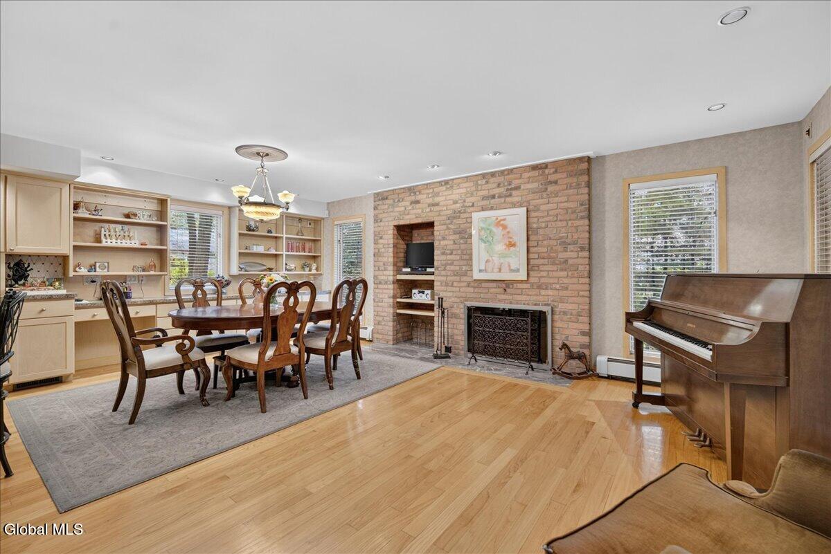 4 Spyglass Hill Menands NY 12204